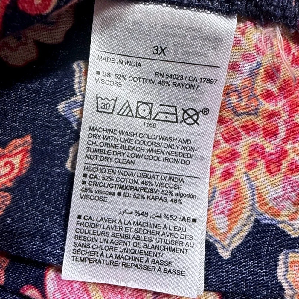 Old Navy 44 shades background